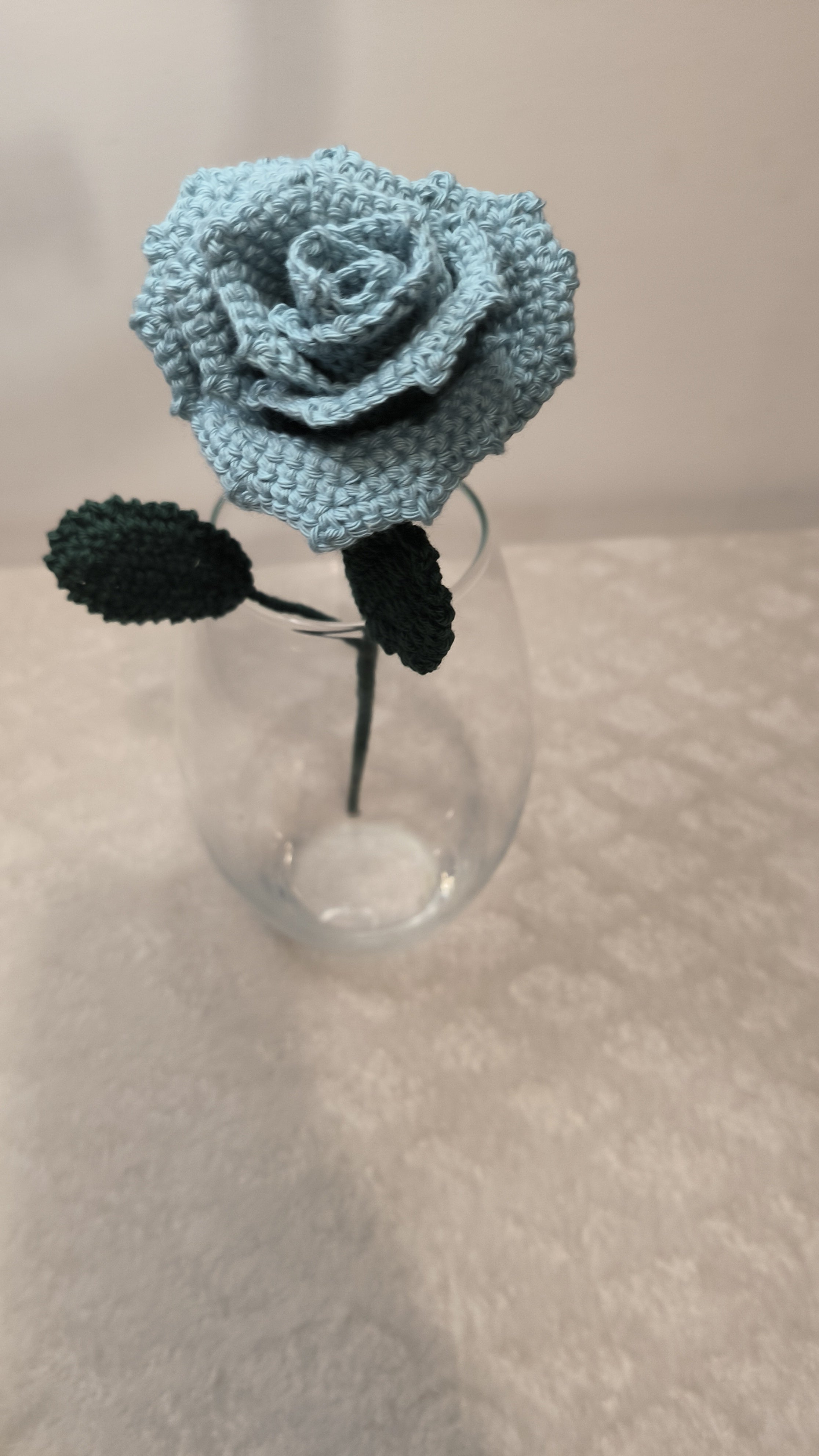 Rose au Crochet 🖤 Fait Main avec Finesse | Fleur Éternelle Décorative
